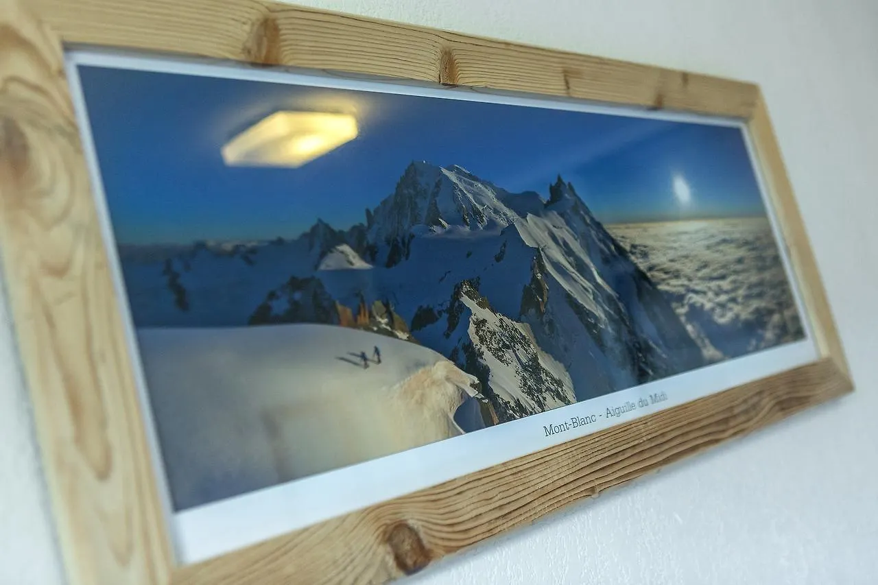 Apartment Aiglons - Central Chamonix Mountain Haven
